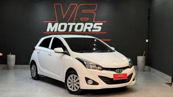 HYUNDAI HB20 1.0 COMFORT 12V FLEX 4P MANUAL HYUNDAI HB20 1.0 COMFORT 12V FLEX 4P MANUAL